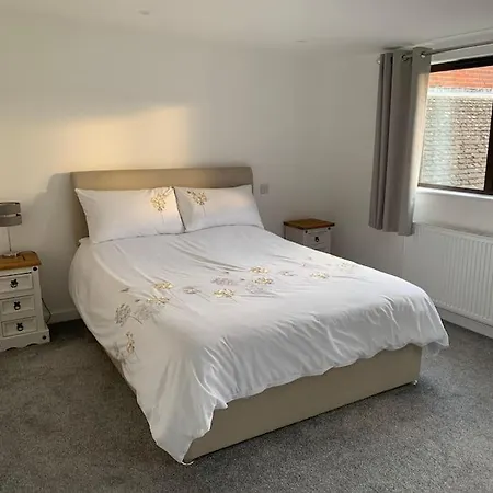 1 Bedroom Self Contained Separate Annexe In Exeter Ide Exterior photo