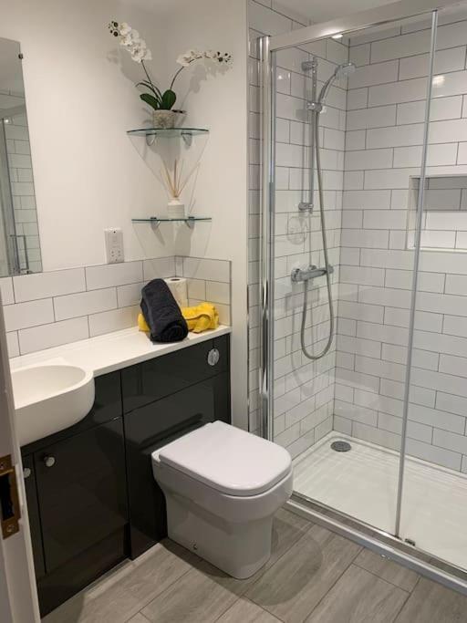 Apartment 1 Bedroom Self Contained Separate Annexe In Exeter *